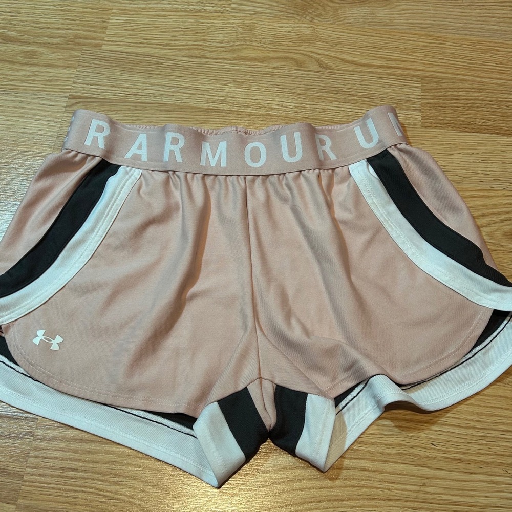 Under Armour HeatGear Womens Medium Pink Black White Loose Fit Athletic Shorts